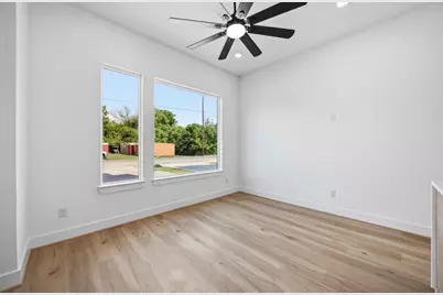 9106 Coffee Street #B, Houston, TX 77033 - Photo 3