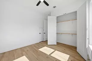 9106 Coffee St, Houston, TX 77033 - Photo 11
