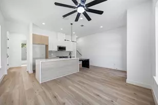 9106 Coffee St, Houston, TX 77033 - Photo 5