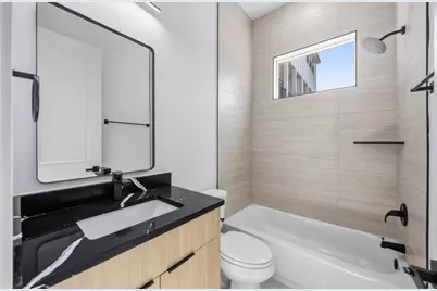 9106 Coffee Street #B, Houston, TX 77033 - Photo 9