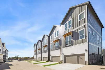 5621 Azores, Houston, TX 77091 - Photo 3