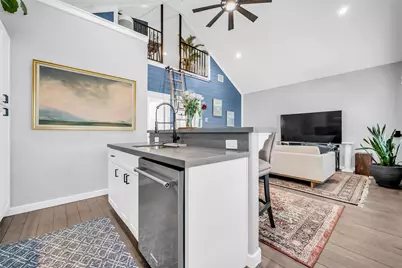 1094 Cedar Lane, Gilchrist, TX 77617 - Photo 15