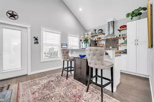 1094 Cedar Ln, Gilchrist, TX 77617 - Photo 13