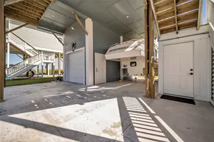 1094 Cedar Ln, Gilchrist, TX 77617 - Photo 33