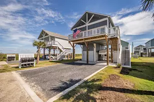 1094 Cedar Ln, Gilchrist, TX 77617 - Photo 3