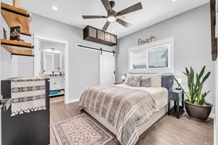 1094 Cedar Ln, Gilchrist, TX 77617 - Photo 17