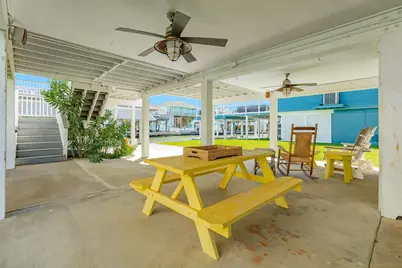 21911 Guadalupe Drive, Galveston, TX 77554 - Photo 15