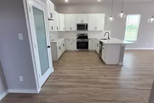 727 Rd 5714, Cleveland, TX 77327 - Photo 5