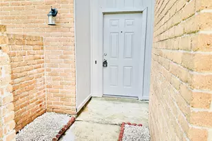 16810 Limeshade Ln, Sugar Land, TX 77498 - Photo 5