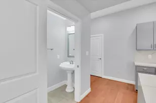 300 St Joseph Pkwy, Houston, TX 77002 - Photo 7