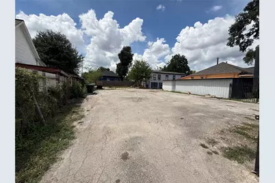 2319 McKee Street, Houston, TX 77009 - Photo 13