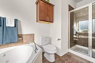 6318 Ezzard Charles Ln, Houston, TX 77091 - Photo 21