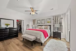 6318 Ezzard Charles Ln, Houston, TX 77091 - Photo 13