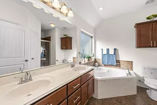6318 Ezzard Charles Ln, Houston, TX 77091 - Photo 19