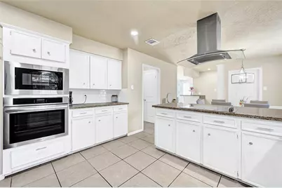 4806 Charade Drive, Houston, TX 77066 - Photo 9