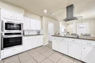 4806 Charade Dr, Houston, TX 77066 - Photo 9