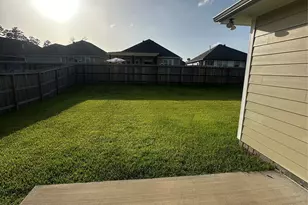 112 Laurel Oak Dr, Huntsville, TX 77320 - Photo 3