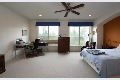 9127 Harbor Hills Drive, Houston, TX 77054 - Photo 15