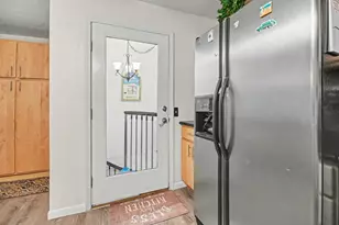 970 S Wommack Dr S, Crystal Beach, TX 77650 - Photo 33