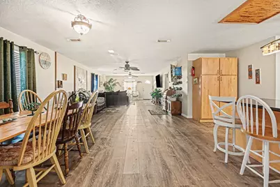 970 Wommack Drive S, Crystal Beach, TX 77650 - Photo 19