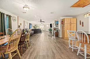 970 Wommack Dr S, Crystal Beach, TX 77650 - Photo 19