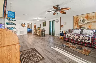 970 Wommack Dr S, Crystal Beach, TX 77650 - Photo 17