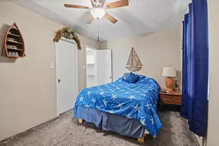970 Wommack Dr S, Crystal Beach, TX 77650 - Photo 29
