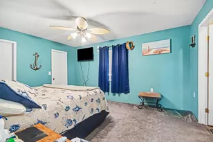 970 Wommack Dr S, Crystal Beach, TX 77650 - Photo 25
