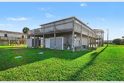 970 S Wommack Drive S, Crystal Beach, TX 77650 - Photo 41