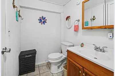 970 S Wommack Drive S, Crystal Beach, TX 77650 - Photo 37