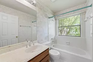 1013 Glenshannon Ave, Friendswood, TX 77546 - Photo 13