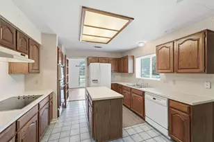 1013 Glenshannon Ave, Friendswood, TX 77546 - Photo 7