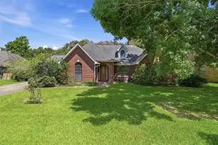 1013 Glenshannon Ave, Friendswood, TX 77546 - Photo 1
