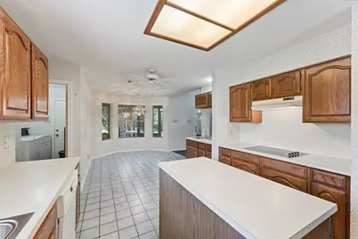 1013 Glenshannon Avenue, Friendswood, TX 77546 - Photo 5