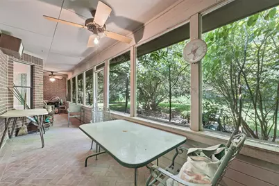 1013 Glenshannon Avenue, Friendswood, TX 77546 - Photo 21