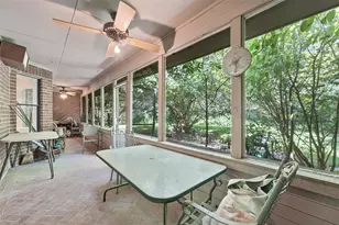 1013 Glenshannon Ave, Friendswood, TX 77546 - Photo 21