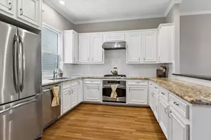 306 Fargo St, Houston, TX 77006 - Photo 11