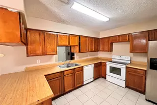 6331 Pouter Dr, Houston, TX 77083 - Photo 9