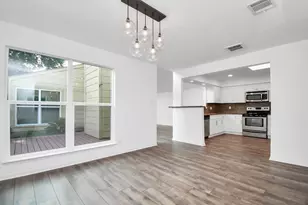 1914 Courtney Ln Dr, Houston, TX 77042 - Photo 5