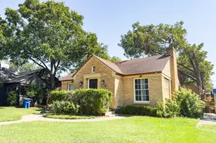 2222 Carnes St, Dallas, TX 75208 - Photo 3