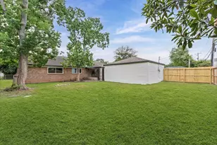 7303 Augustine Dr, Houston, TX 77036 - Photo 21