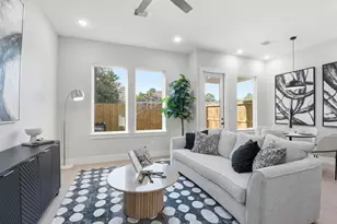 8303 Venus St, Houston, TX 77088 - Photo 15