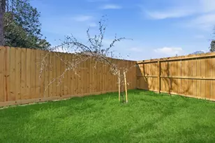 8303 Venus St, Houston, TX 77088 - Photo 29