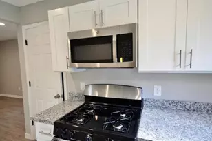 5238 Carmen St, Houston, TX 77033 - Photo 5