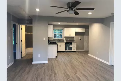 5238 Carmen Street, Houston, TX 77033 - Photo 3
