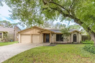 10727 Sagewillow Ln, Houston, TX 77089 - Photo 1