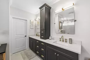 404 W Saulnier St, Houston, TX 77019 - Photo 31