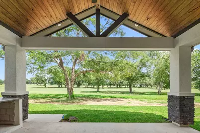 210 Birdie Dr, Hempstead, TX 77445 - Photo 33