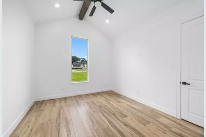 210 Birdie Dr, Hempstead, TX 77445 - Photo 25