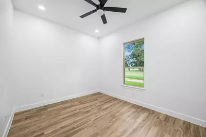 210 Birdie Dr, Hempstead, TX 77445 - Photo 23